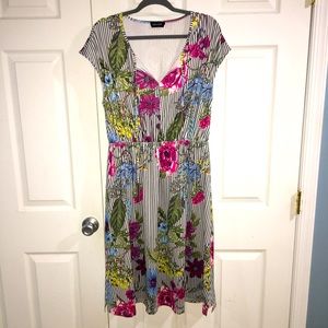 Liza Luxe Striped Floral Dress w/ Tie Front - L